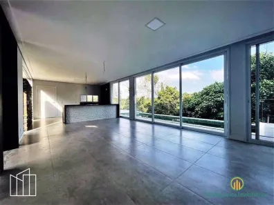 Casa com 4 Quartos à venda, 435m² no Chácara dos Lagos, Carapicuíba