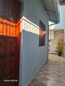 Casa com 2 Quartos para alugar, 120m² no Jardim São Miguel, Taboão da Serra