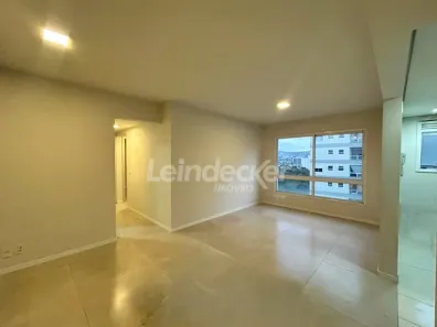 Apartamento com 3 Quartos para alugar, 64m² no Jardim Carvalho, Porto Alegre