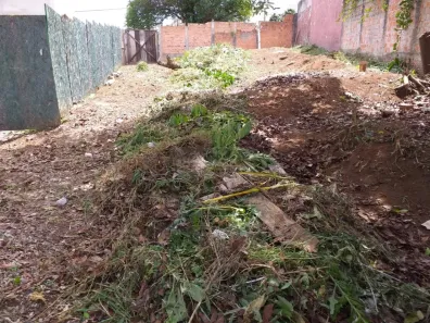 Lote/Terreno à venda, 426m² no Xaxim, Curitiba