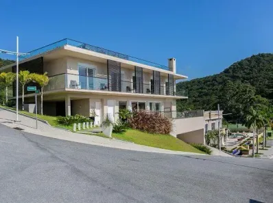 Casa de Condomínio com 5 Quartos à venda, 554m² no Praia do Estaleirinho, Balneário Camboriú