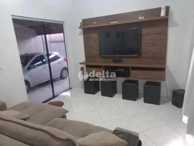Casa com 3 Quartos à venda, 150m² no Luizote de Freitas, Uberlândia