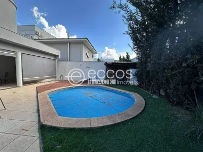 Casa de Condomínio com 3 Quartos para alugar, 334m² no Morada da Colina, Uberlândia