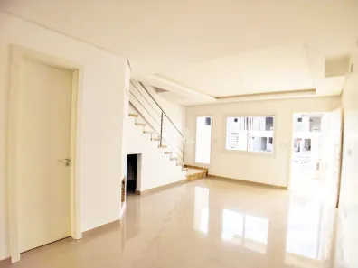 Casa com 3 Quartos à venda, 116m² no Igara, Canoas