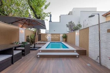 Casa de Condomínio com 3 Quartos à venda, 296m² no Vila Assunção, Porto Alegre