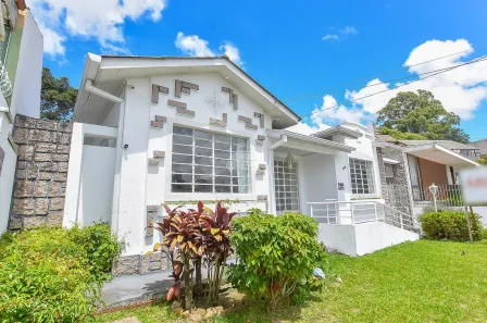 Casa com 3 Quartos à venda, 120m² no Mercês, Curitiba