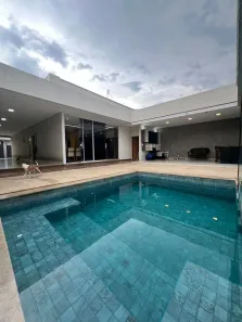 Casa com 3 Quartos à venda, 300m² no Setor Morais, Goiânia