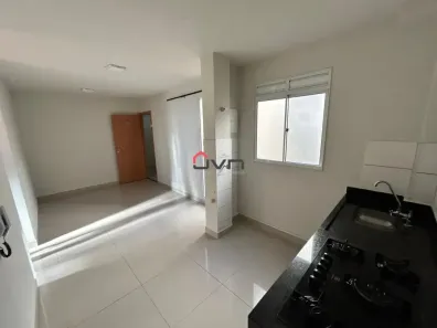 Apartamento com 2 Quartos para venda ou aluguel, 40m² no Laranjeiras, Uberlândia