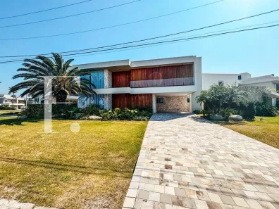 Sobrado com 6 Quartos à venda, 415m² no XANGRI-LÁ, Xangri-Lá