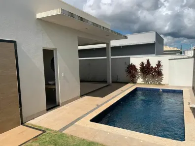Casa com 3 Quartos à venda, 198m² no Jardim Botânico, Uberlândia