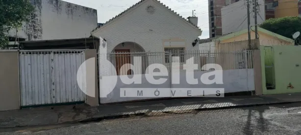 Casa com 3 Quartos à venda, 105m² no Centro, Uberlândia