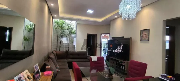 Casa com 3 Quartos à venda, 152m² no Jardim Oásis, Taubaté