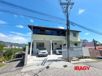 Kitnet com 1 Quarto para alugar, 40m² no Saco Grande, Florianópolis
