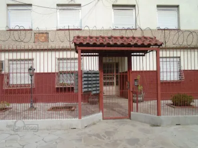 Apartamento com 2 Quartos para alugar, 75m² no São Sebastião, Porto Alegre