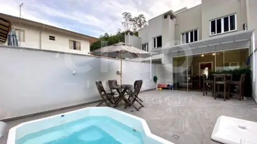 Casa com 3 Quartos à venda, 178m² no Azambuja, Brusque