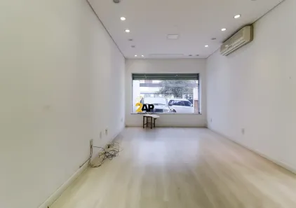 Prédio Comercial para alugar, 140m² no Santo Amaro, São Paulo