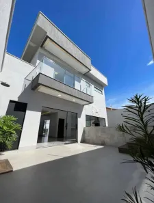 Sobrado com 3 Quartos à venda, 206m² no Residencial Monte Cristo, Trindade