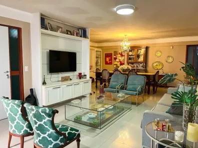 Apartamento com 4 Quartos à venda, 190m² no Pajuçara, Maceió