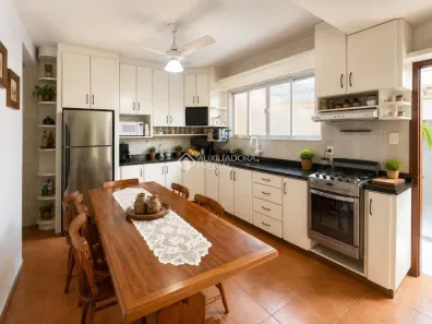 Casa com 7 Quartos à venda, 250m² no Agronômica, Florianópolis