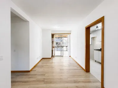Apartamento com 3 Quartos para alugar, 68m² no Partenon, Porto Alegre