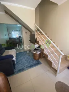 Sobrado com 2 Quartos à venda, 60m² no Jardim Santa Marina, Jacareí