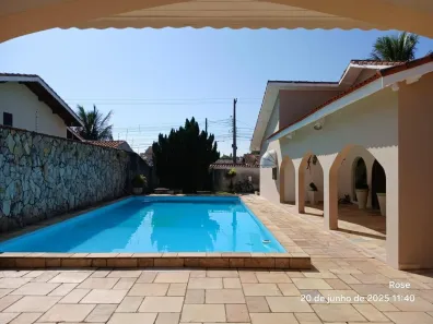 Casa com 3 Quartos à venda, 335m² no Balneário Stella Maris, Peruíbe
