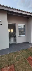 Casa com 2 Quartos para alugar, 48m² no Vereador Ivan Negão, Marília