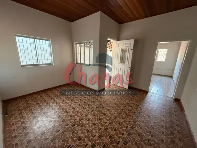 Casa com 3 Quartos para alugar, 80m² no Centro, Caraguatatuba