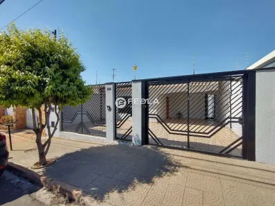 Casa com 3 Quartos à venda, 200m² no Cidade Jardim, Americana