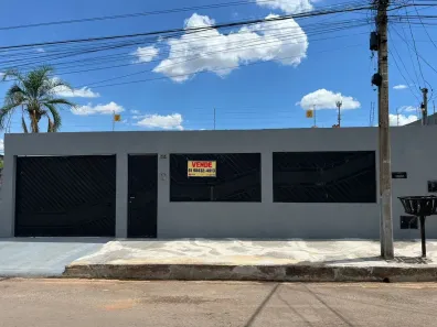Casa com 2 Quartos à venda, 137m² no Parque Esplanada I, Valparaíso de Goiás