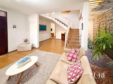 Casa com 4 Quartos à venda, 350m² no Capim Macio, Natal