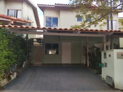 Casa de Condomínio com 3 Quartos à venda, 178m² no Setor Centro Oeste, Goiânia