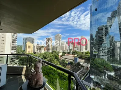 Apartamento com 3 Quartos para alugar, 220m² no Itaim Bibi, São Paulo