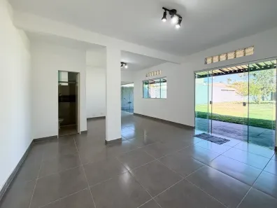 Casa de Condomínio com 3 Quartos para alugar, 170m² no Setor Habitacional Jardim Botânico, Brasília