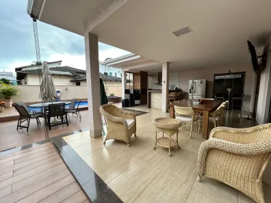 Casa de Condomínio com 5 Quartos à venda, 350m² no Residencial Granville, Goiânia