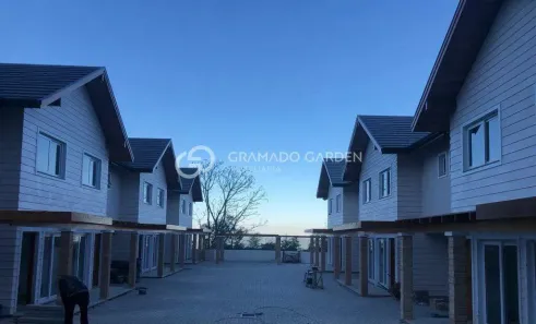 Casa com 2 Quartos à venda, 75m² no Loteamento Belvedere, Gramado
