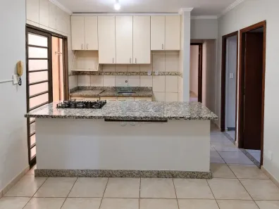 Casa com 3 Quartos para alugar, 170m² no Jardim Professor Antônio Palocci, Ribeirão Preto