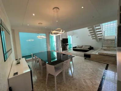 Sobrado com 4 Quartos à venda, 370m² no Vila Carrão, São Paulo