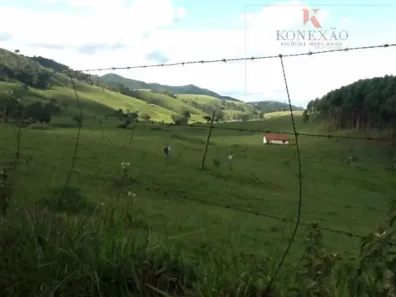 Fazenda/Sítio com 3 Quartos à venda, 100m² no Santa Joana, Santa Branca