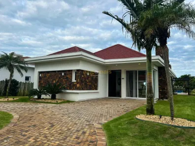 Casa de Condomínio com 5 Quartos à venda, 219m² no Condominio Green Village, Xangri-lá