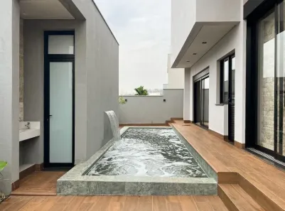 Casa de Condomínio com 4 Quartos à venda, 233m² no Granja Marileusa, Uberlândia