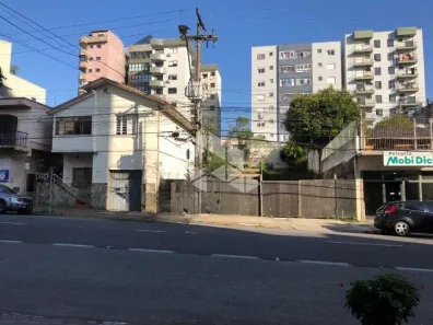 Lote/Terreno à venda, 942m² no Centro, Caxias do Sul