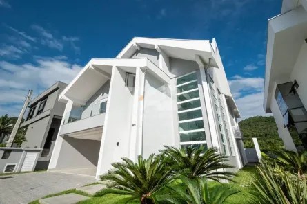 Casa de Condomínio com 5 Quartos à venda, 400m² no Ariribá, Balneário Camboriú