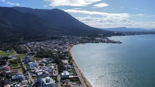 Apartamento com 2 Quartos à venda, 49m² no Praia de Fora, Palhoça