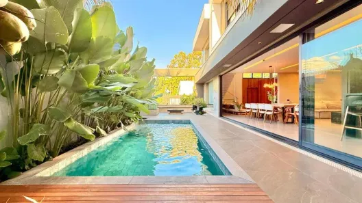 Sobrado com 4 Quartos à venda, 356m² no Jardim Guaporé, Maringá