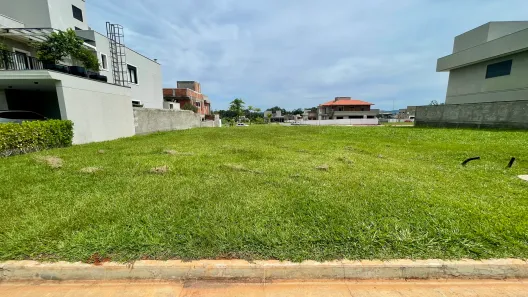 Lote/Terreno à venda, 410m² no Jardins França, Goiânia