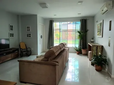 Casa de Condomínio com 4 Quartos à venda, 224m² no Cachoeira do Bom Jesus, Florianópolis