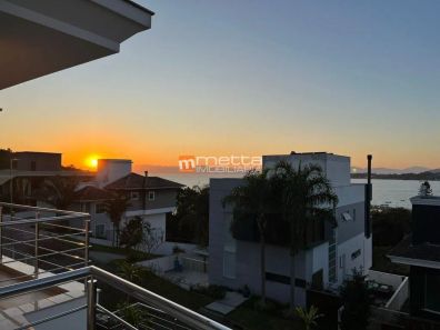 Casa de Condomínio com 3 Quartos à venda, 417m² no João Paulo, Florianópolis