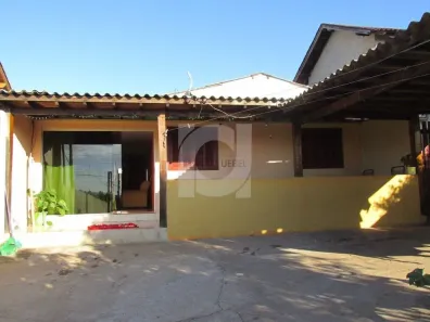 Casa com 4 Quartos à venda, 150m² no São Jorge, Portão