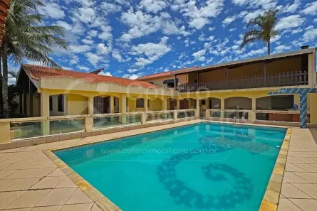Casa com 3 Quartos à venda, 378m² no Jardim Tres Marias, Peruíbe